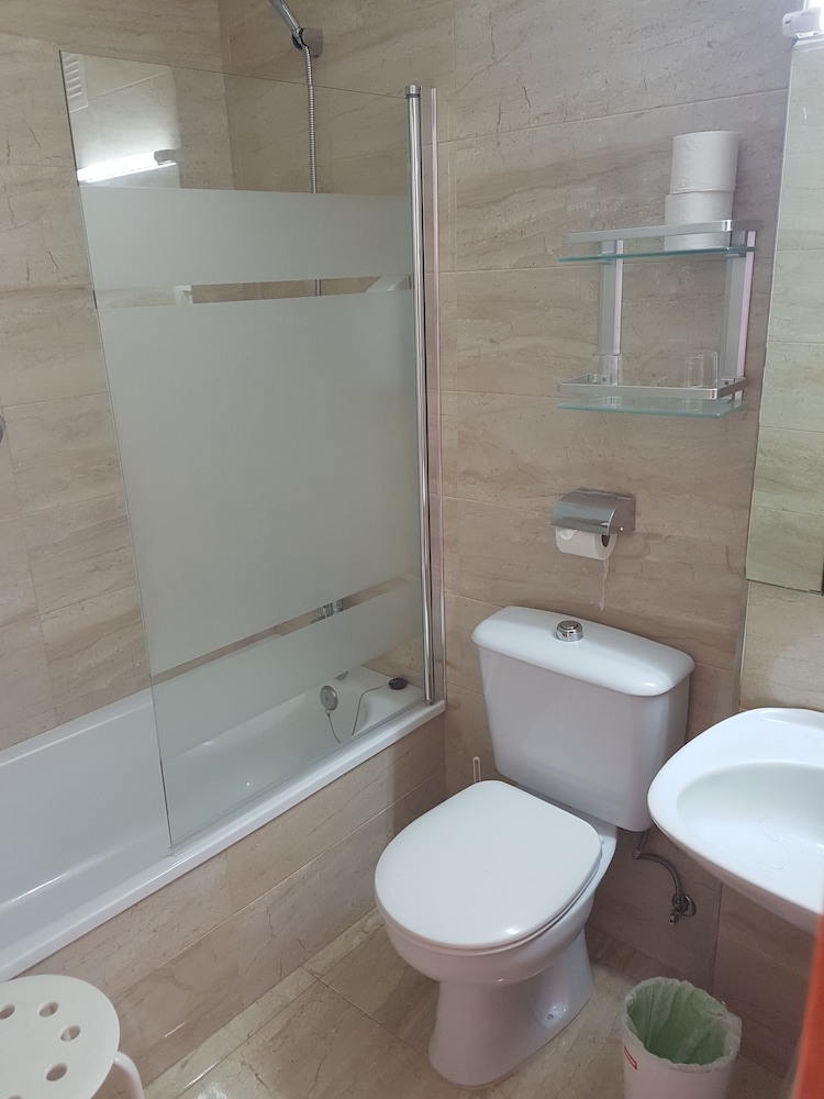 Hostal Bahía 43/50