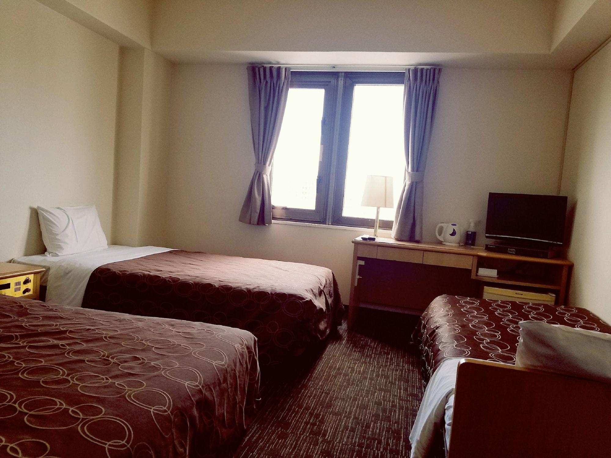 Room, Triple