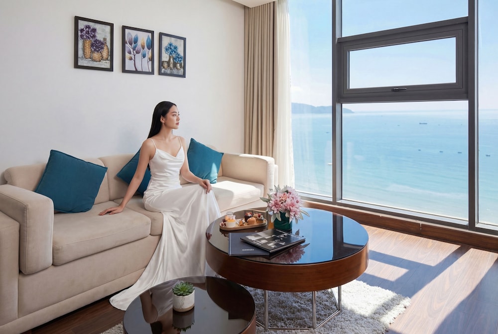 Maximilan Danang Beach Hotel 20/48
