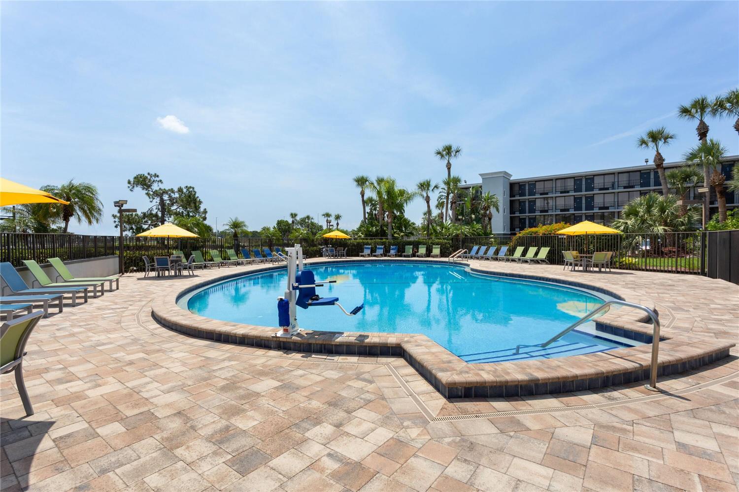 Days Inn by Wyndham Orlando Conv. Center/International Dr 41/43