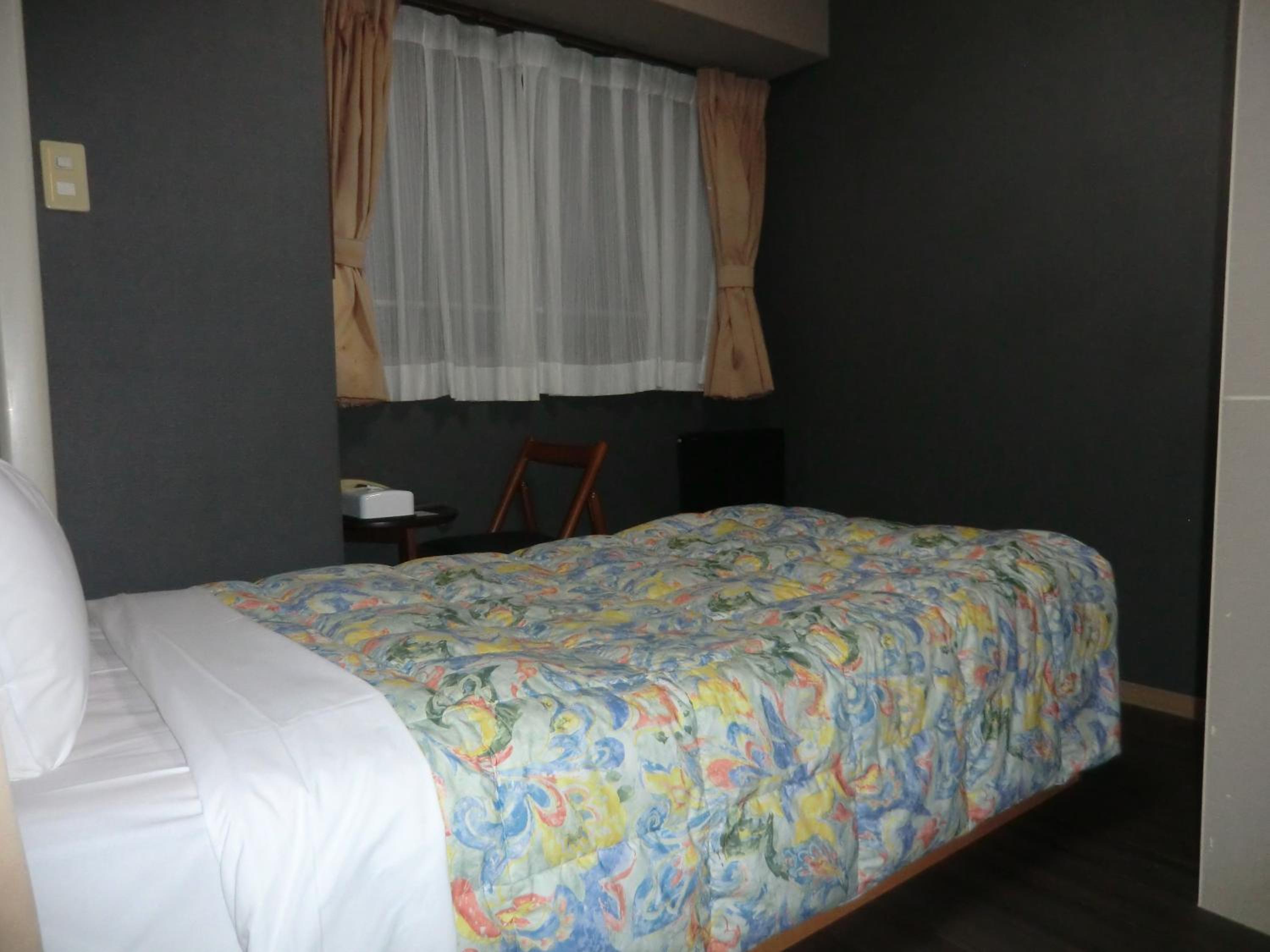 Room, Single