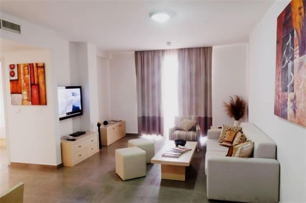 Blue Lagoon Kosher Hotel 28/50