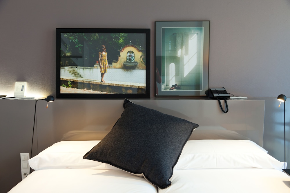 Alexandra Barcelona Hotel Curio Collection By Hilton 39/90