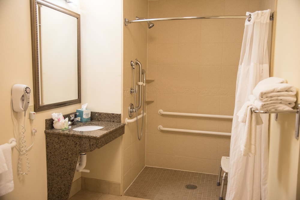 Staybridge Suites Fort Wayne 14/59