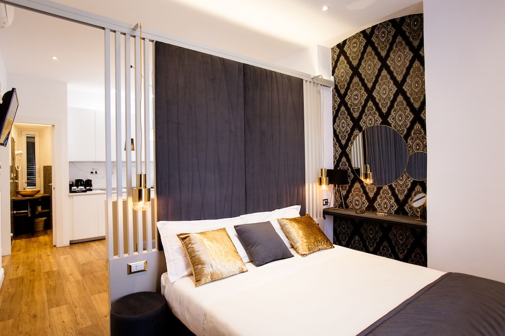 JUNIOR SUITE, STUDIO, 1 QUEEN AND 1 BUNK BED, DI MONALE 75