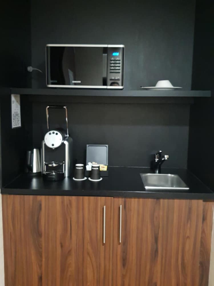 Nash Suites Hotel 26/38