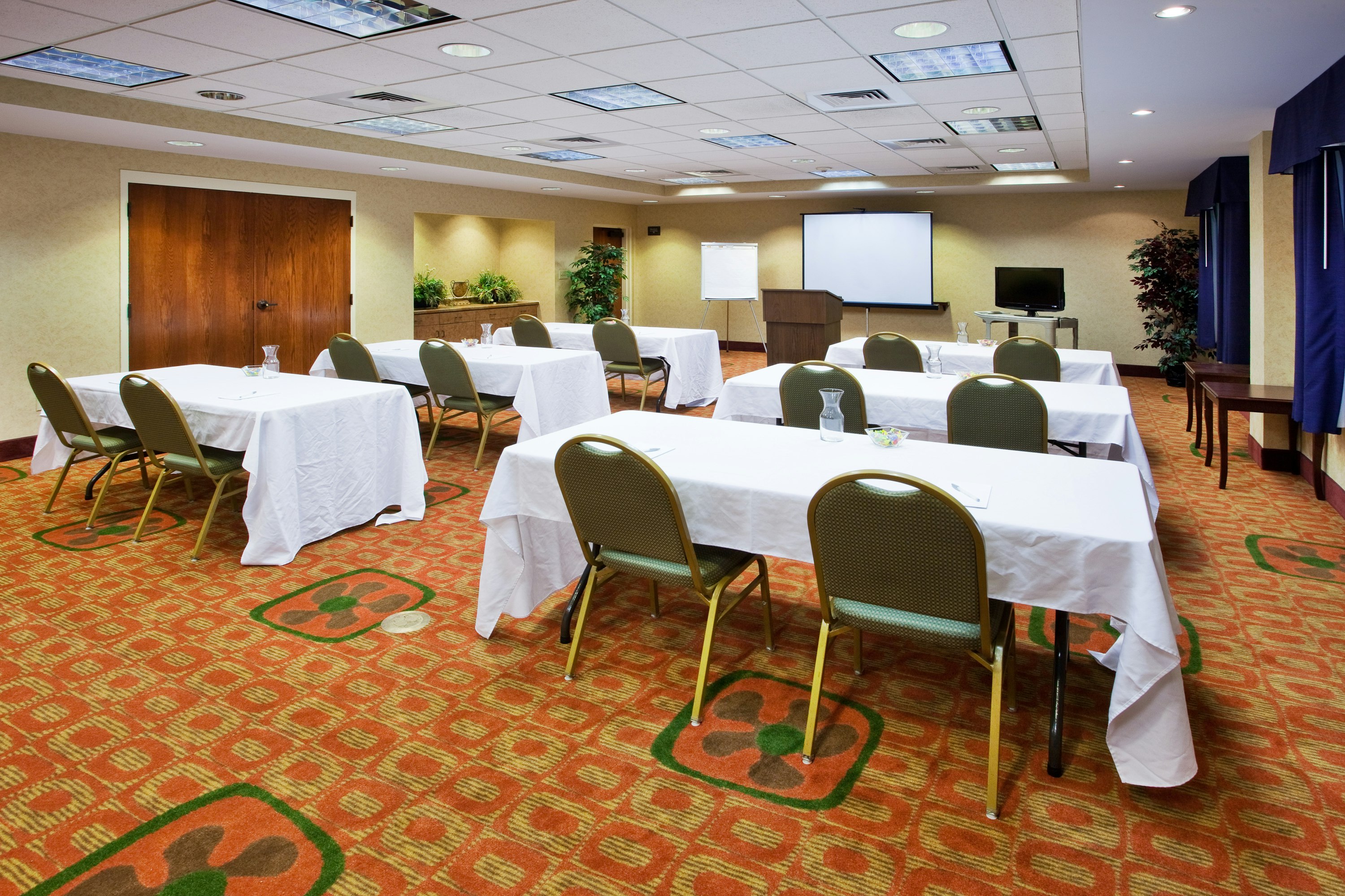 Hampton Inn And Suites Oxford Anniston 61/65
