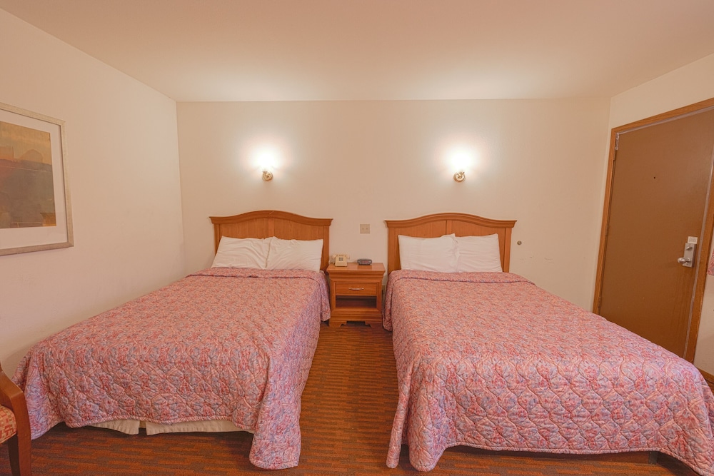 Harlan Inn and Suites By OYO Harlan 18/56