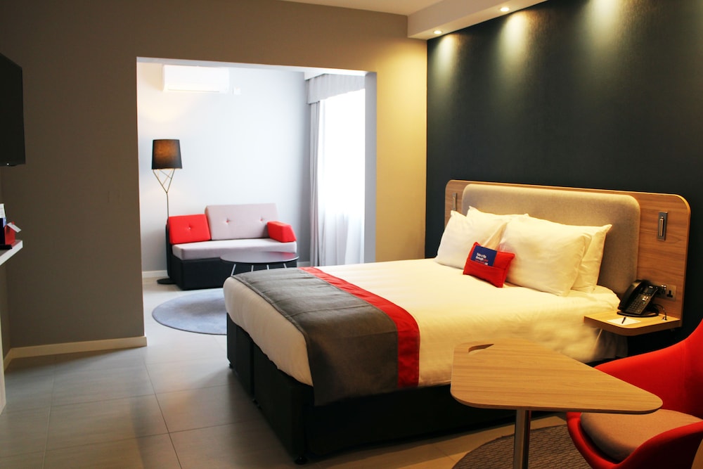 HOLIDAY INN EXPRESS MALTA 30/68