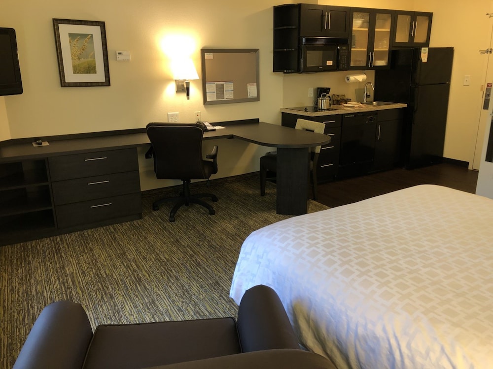 Candlewood Suites Greenville Nc 25/59