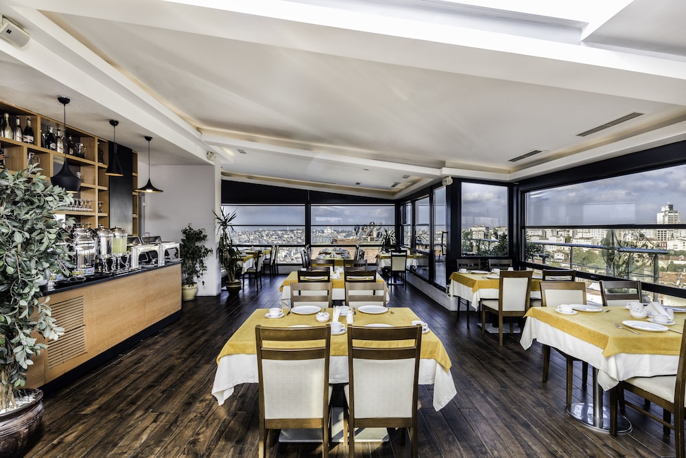 AHC Taksim Hotel 54/73