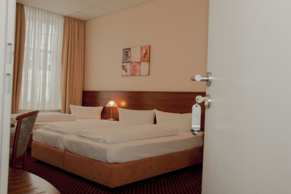 Terminus Am Hauptbanhof Hotel 11/25
