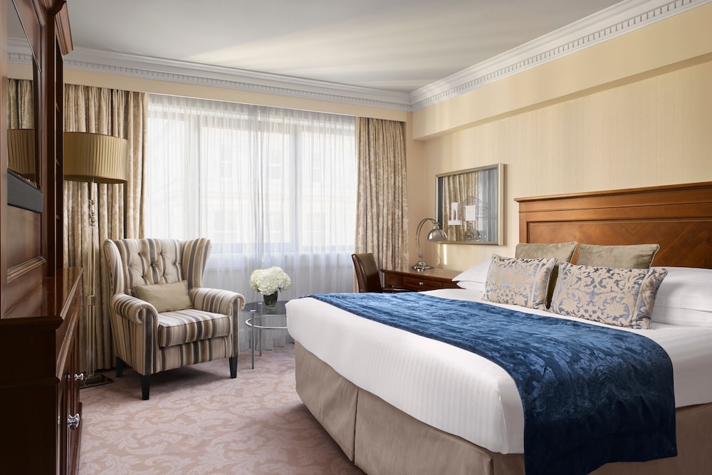 COZY, KING BED