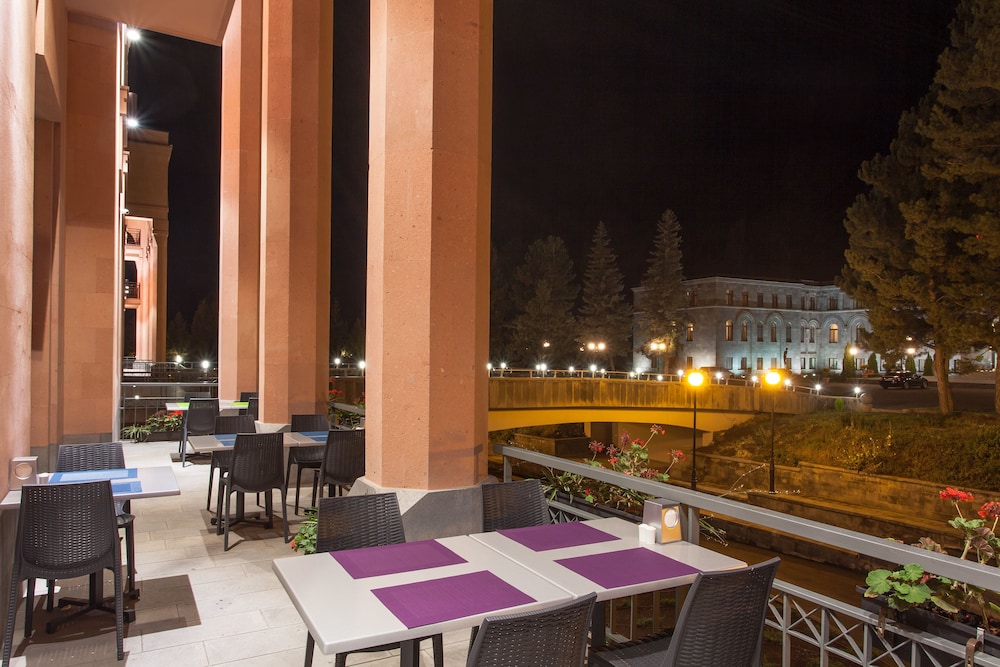 Grand Resort Jermuk 44/57
