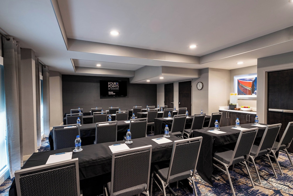 Four Points by Sheraton Charlotte - Lake Norman 32/42