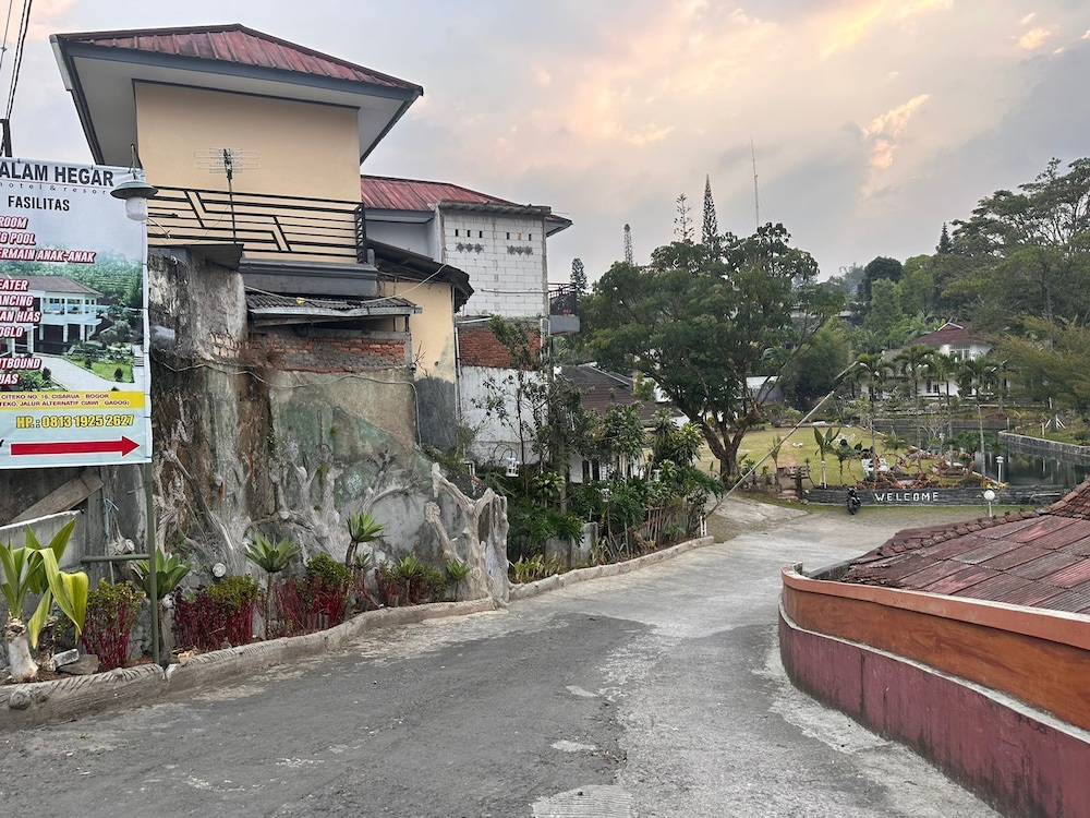 Hotel O Puncak Bogor Near Taman Safari Formerly Alam Hegar in CISARUA