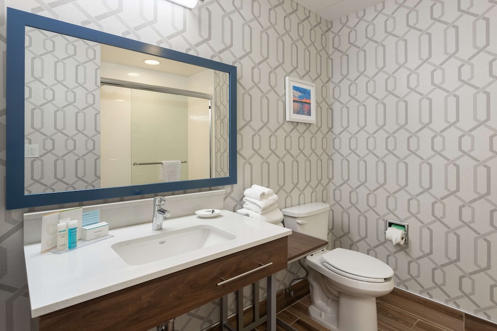 Hampton Inn Buffalo South I 90 17/51