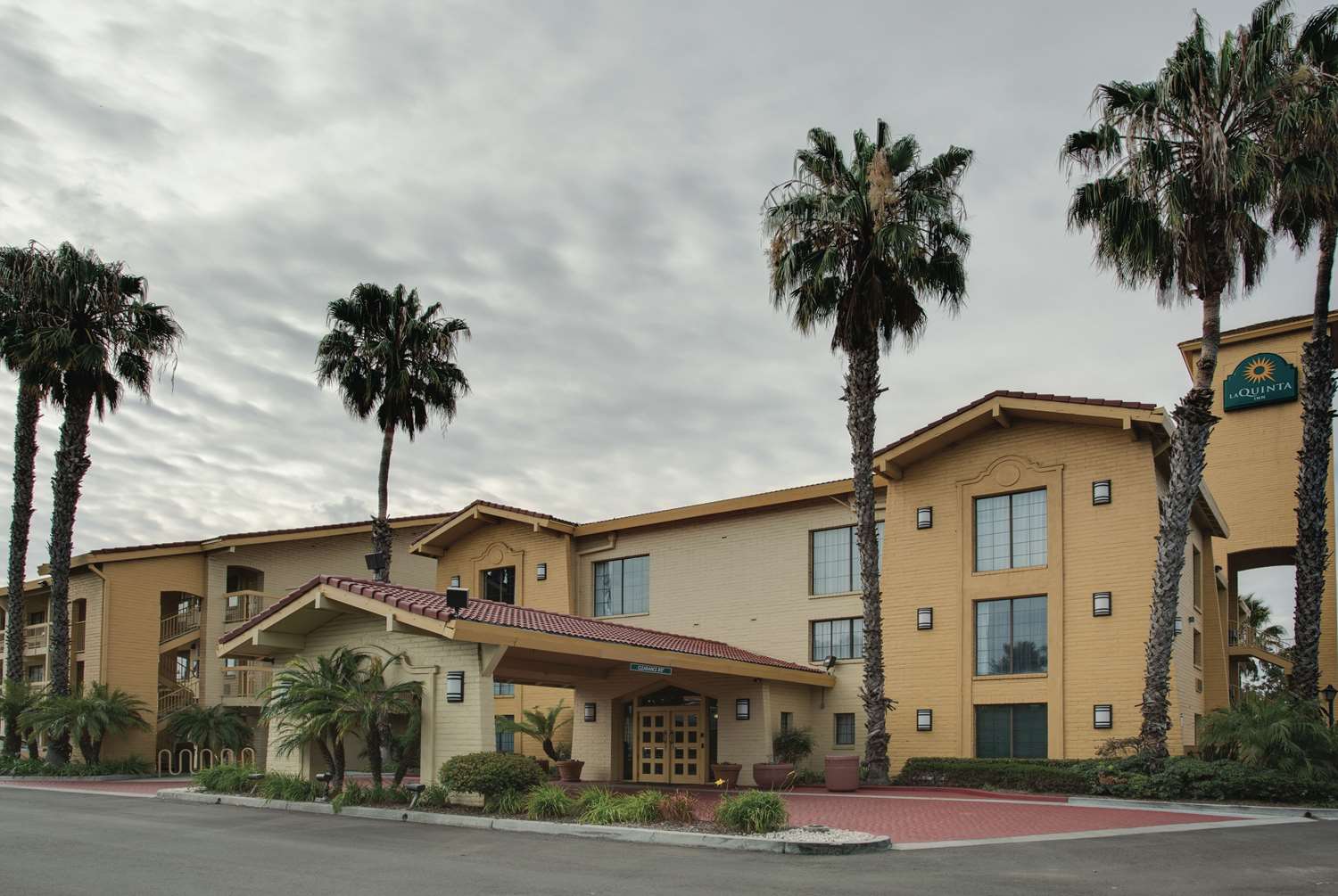 La Quinta Inn Ventura 3/30