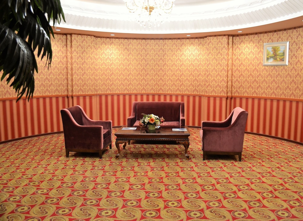 Renion Hills Hotel 39/58
