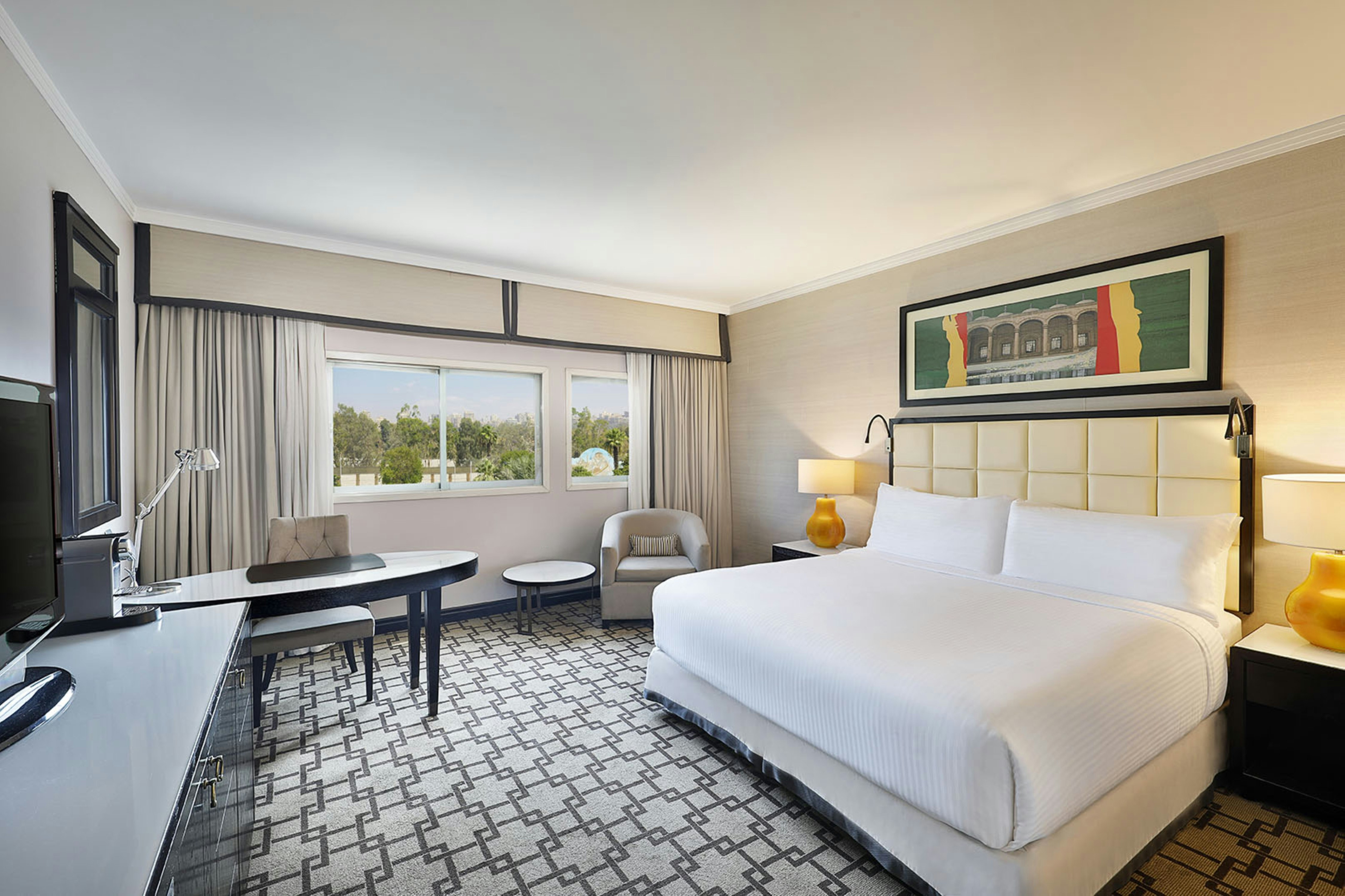 غرفة بسرير كينج لذوي الإعاقة، Hilton Cairo Heliopolis 2/5