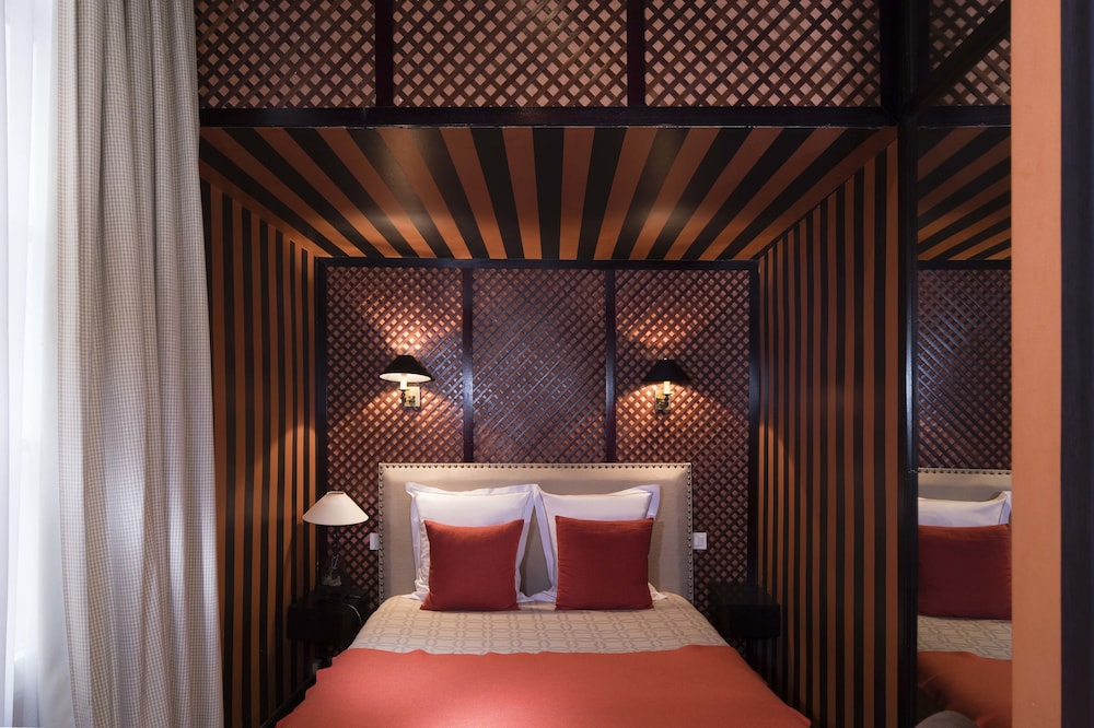 HOTEL DU DANUBE SAINT GERMAIN 33/68