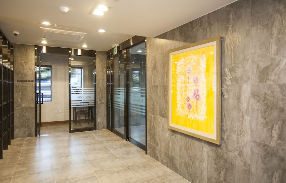 I-Check Hyunjin Hotel 9/67