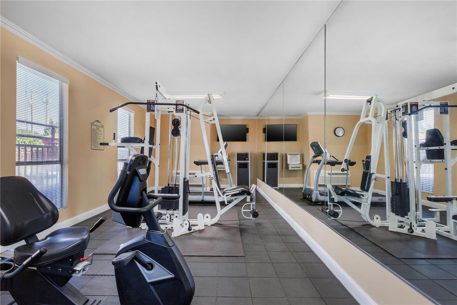 Best Western Brady Inn 16/26