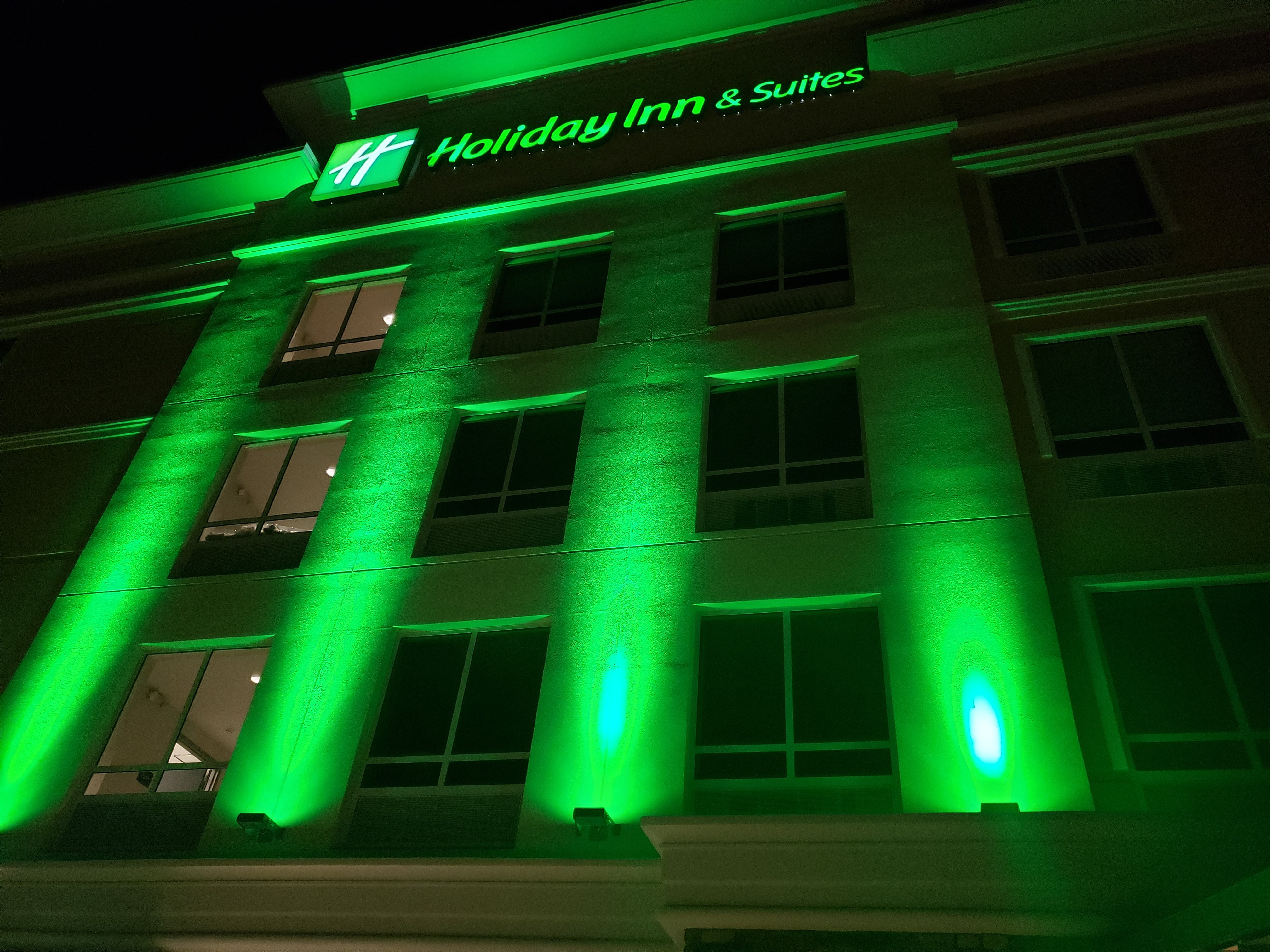 Holiday Inn Suites Hopkinsville Convention Ctr 2/41