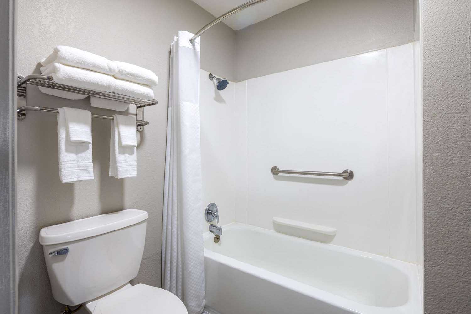Days Inn By Wyndham Jackson 19/22