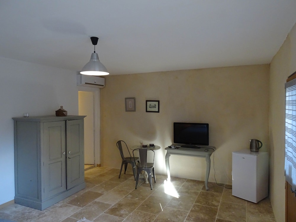 Clos Saint-Pierre De Fraisse 25/38