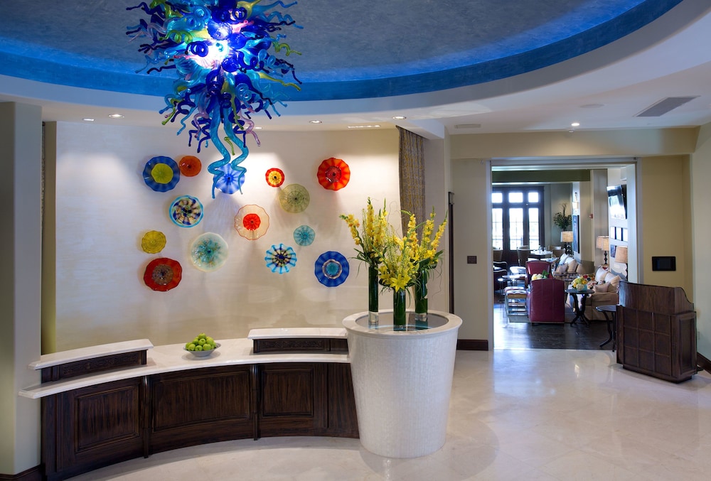 The Pearl Hotel 9/44