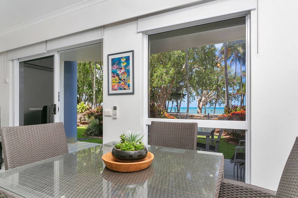 Agincourt Beachfront Apartments 43/72