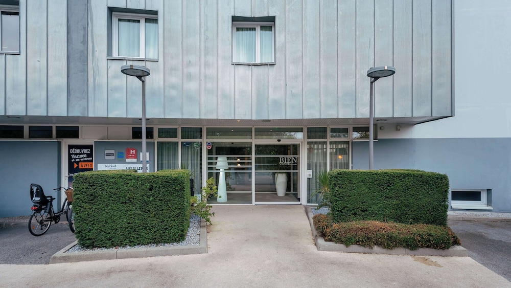 Kyriad Prestige Vannes Centre Palais Des Arts 4/66