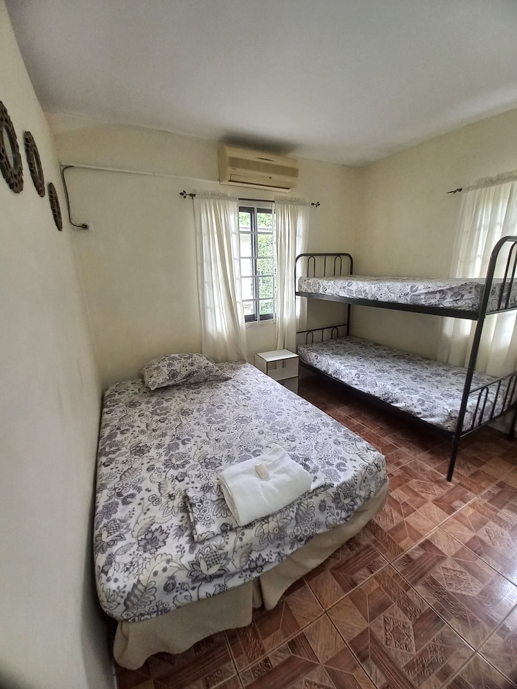 Shalom Guest House 8/19