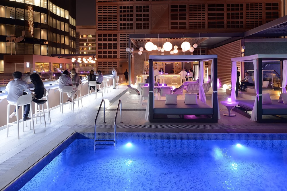 Swimming pool-spa