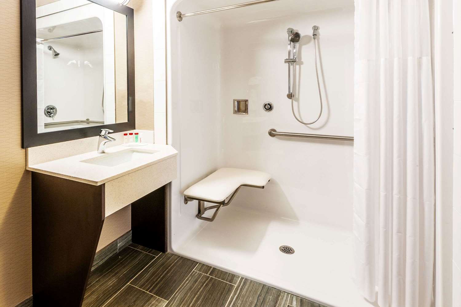 Ramada by Wyndham Moose Jaw 9/10