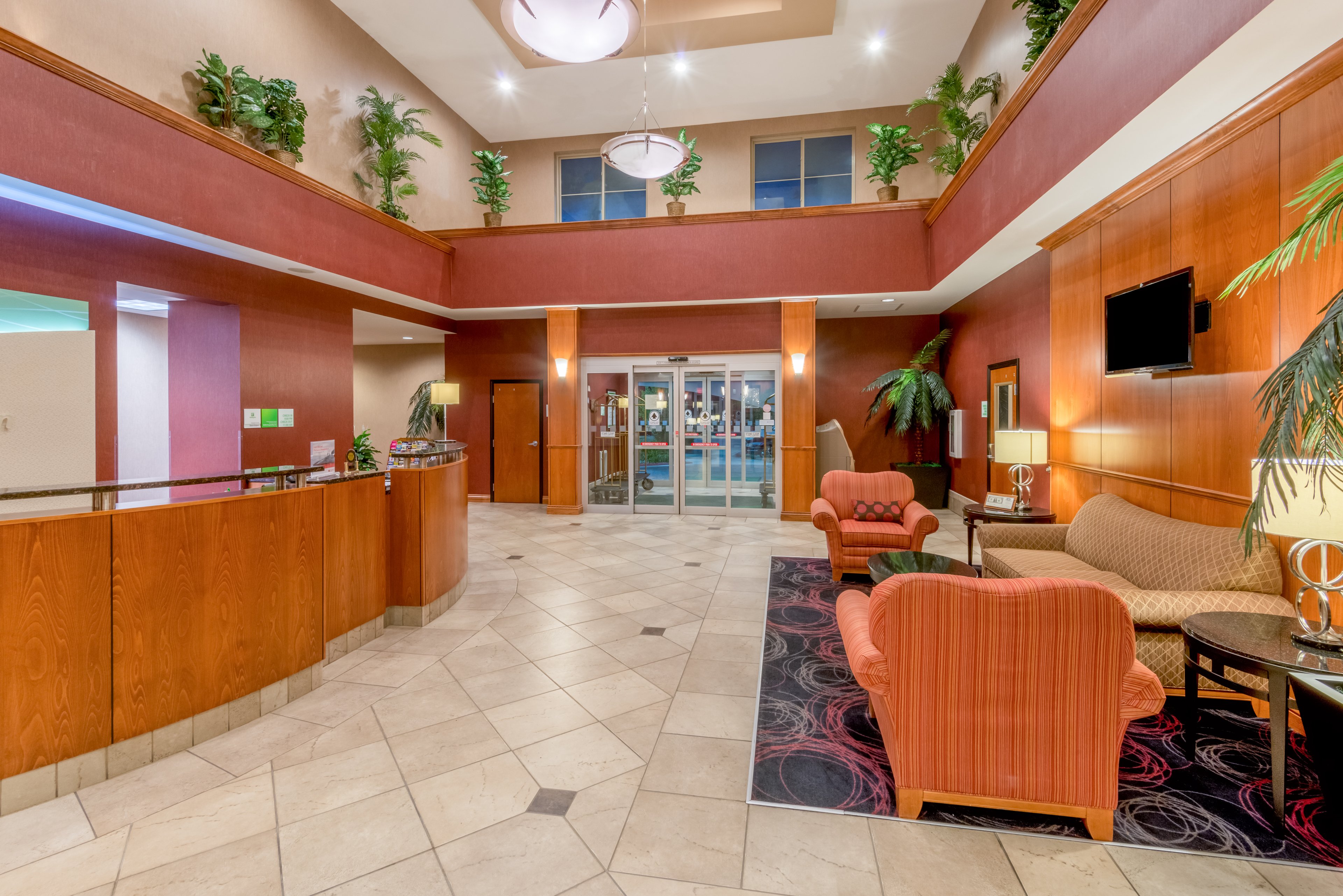Holiday Inn Hotel Suites Grand Junction Airport 11/68