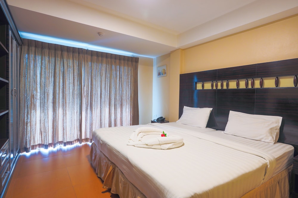 Land Royal Residence Pattaya 11/50