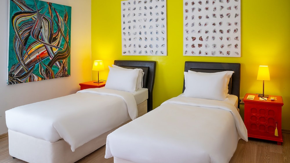 Casa dell Arte Hotel of Arts and Leisure 16/55