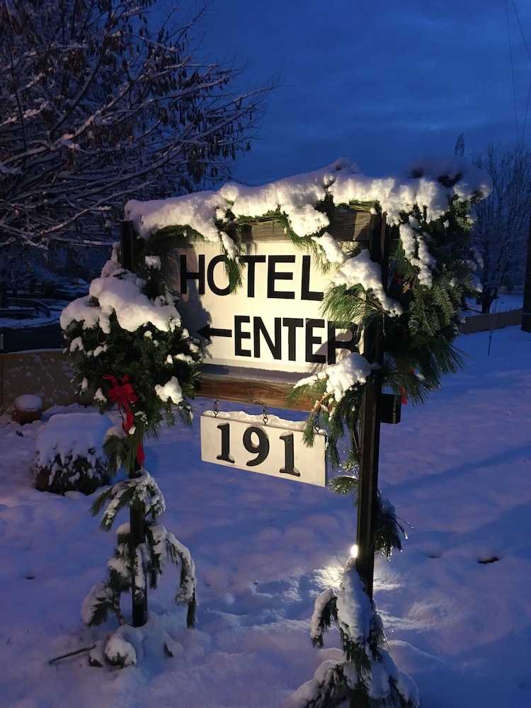 Colts Neck Inn Hotel 7/64