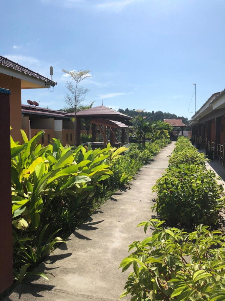 Chuu Pun Village Resort 67/75