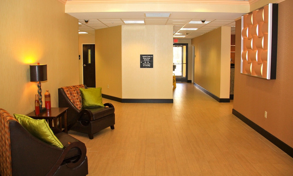 Hampton Inn Greenville, AL 15/42
