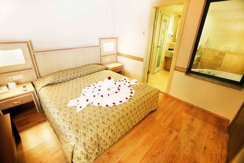 Utopia World Hotel 19/50