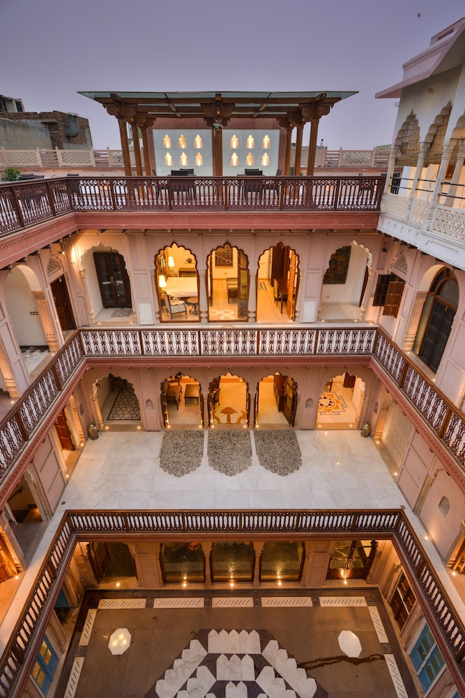 Haveli Dharampura 1/47