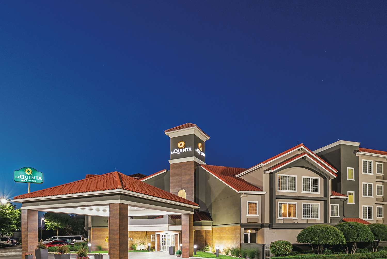 La Quinta Inn & Suites by Wyndham Fort Worth North 6/45