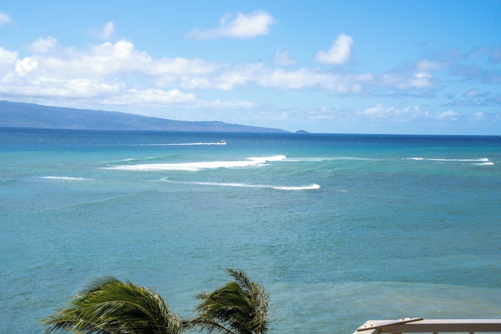 Royal Kahana Maui by OUTRIGGER 74/77
