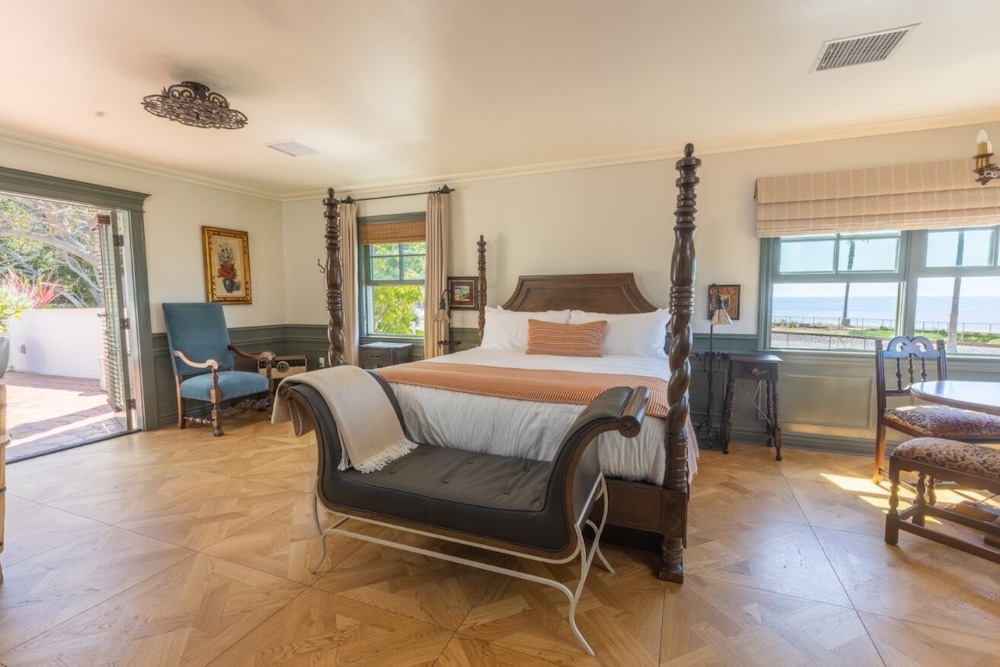Capistrano Seaside Inn 16/50