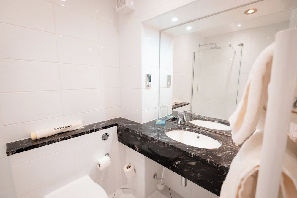 Classic Lodges Lakeside Hotel Spa 49/49