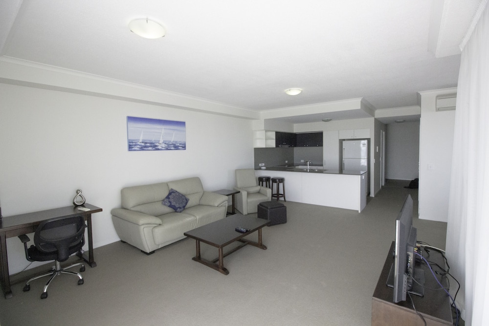 Curtis Central Apartments 27/50