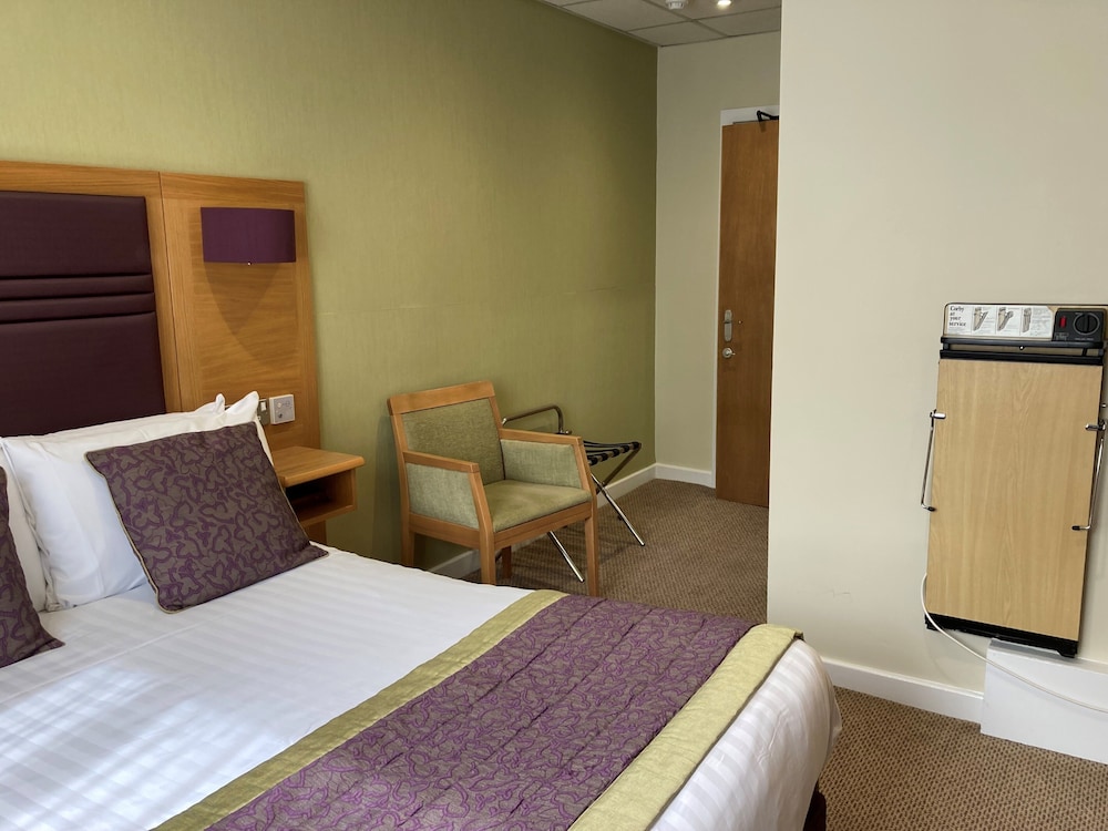 Briar Court Hotel 30/70
